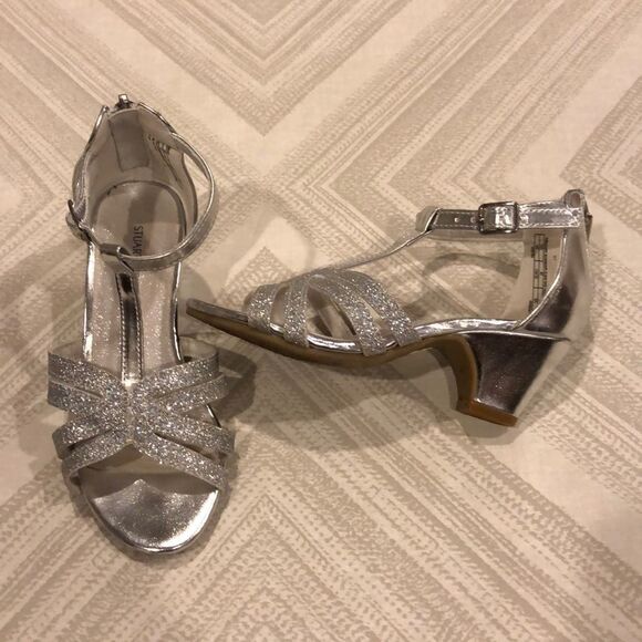Stuart Weitzman Silver Glitter Girl Dressy Sandals - Picture 1 of 8
